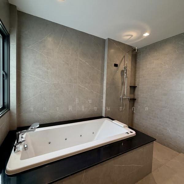 Bangkok Boulevard Signature Westgate : บางกอก บูเลอวาร์ด ซิกเนเจอร์ เวสต์เกต, นนทบุรี, ถ.กาญจนาภิเษก, บางบัวทอง, นนทบุรี, 439 ตร.ม., บ้านเดี่ยว ขาย, โดย ธิชา จักรศิริชนะกุล, 500518043 - DDproperty.com