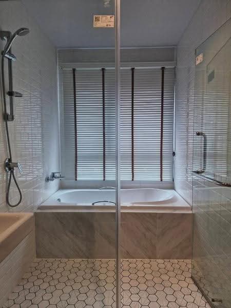 Altitude Unicorn Sathorn-Tha Phra, Bangkok, Ratchaphruek Road, Talat Plu, Thon Buri, Bangkok, 1 Bedroom, 35 sqm, Condo For Sale, by คุณดาว, 500518049 - DDproperty.com