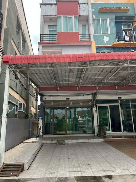 อาคารพาณิชย์ 3 ชั้น ห้องริม 31 ตร.ว, Chon Buri (Pattaya), Surasak, Si Racha, Chon Buri (Pattaya), , 124 sqm, Shophouse For Sale, by สุดารัตน์ พรมแพง, 500518058 - DDproperty.com