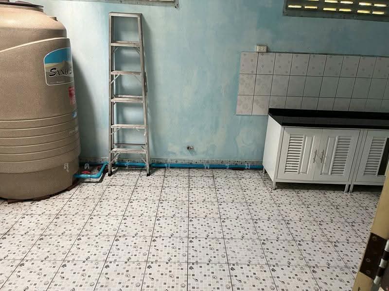 อาคารพาณิชย์ 3 ชั้น ห้องริม 31 ตร.ว, Chon Buri (Pattaya), Surasak, Si Racha, Chon Buri (Pattaya), , 124 sqm, Shophouse For Sale, by สุดารัตน์ พรมแพง, 500518058 - DDproperty.com