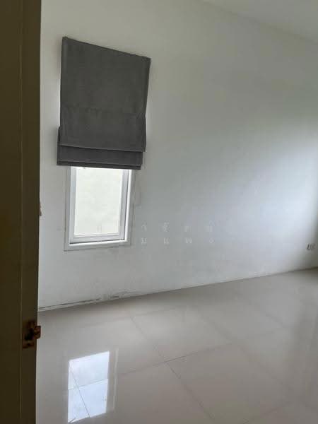 อาคารพาณิชย์ 3 ชั้น ห้องริม 31 ตร.ว, Chon Buri (Pattaya), Surasak, Si Racha, Chon Buri (Pattaya), , 124 sqm, Shophouse For Sale, by สุดารัตน์ พรมแพง, 500518058 - DDproperty.com