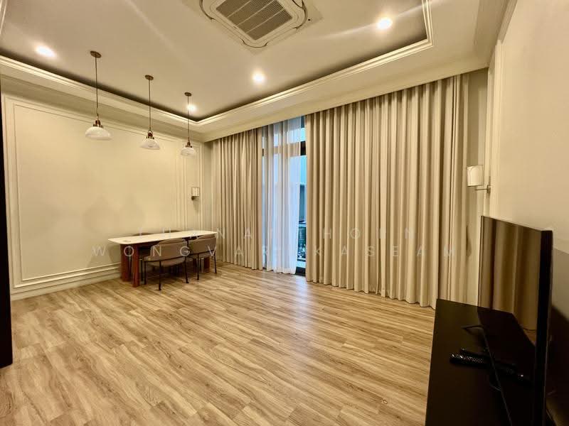 Patio Ratchayothin, Bangkok, Phahonyothin 32, Chan Kasem, Chatuchak, Bangkok, 3 Bedrooms, 263 sqm, Townhouse For Sale, by Thananthorn Wongvarnkaseam, 500518070 - DDproperty.com