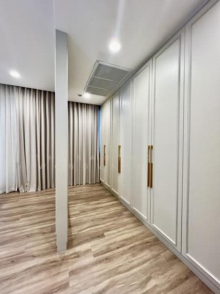 Patio Ratchayothin, Bangkok, Phahonyothin 32, Chan Kasem, Chatuchak, Bangkok, 3 Bedrooms, 263 sqm, Townhouse For Sale, by Thananthorn Wongvarnkaseam, 500518070 - DDproperty.com