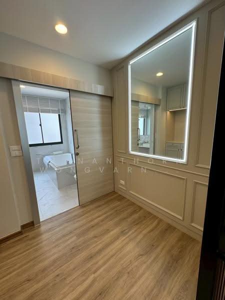 Patio Ratchayothin, Bangkok, Phahonyothin 32, Chan Kasem, Chatuchak, Bangkok, 3 Bedrooms, 263 sqm, Townhouse For Sale, by Thananthorn Wongvarnkaseam, 500518070 - DDproperty.com