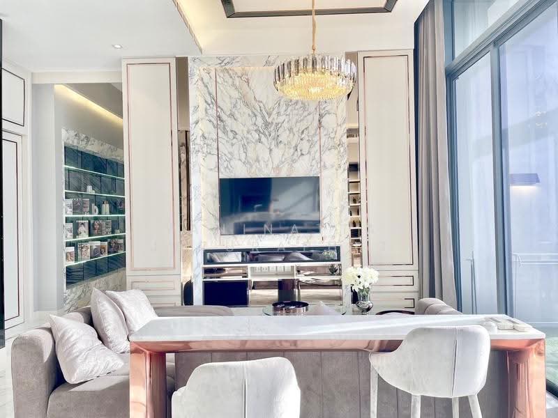 The Esse Asoke, Bangkok, 333 Soi Sukhumvit 21, Sukhumvit Road, Khlongtoei Nua, Watthana, Bangkok, 2 Bedrooms, 158 sqm, Condo For Rent, by Yaninatta Jaturaphut, 500518111 - DDproperty.com