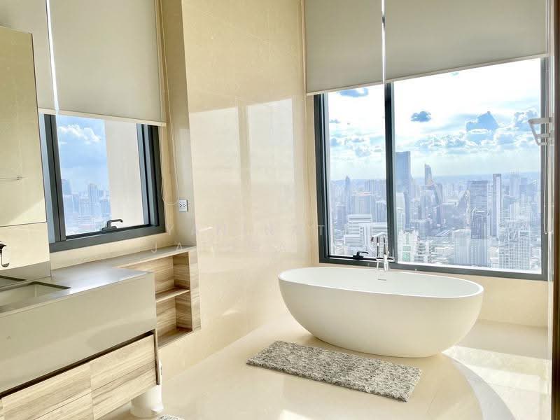 The Esse Asoke, Bangkok, 333 Soi Sukhumvit 21, Sukhumvit Road, Khlongtoei Nua, Watthana, Bangkok, 2 Bedrooms, 158 sqm, Condo For Rent, by Yaninatta Jaturaphut, 500518111 - DDproperty.com