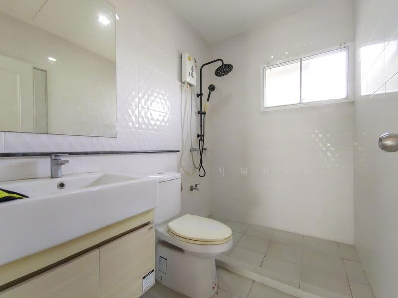 Perfect Place Rangsit 2 : เพอร์เฟค เพลส รังสิต 2, Pathum Thani, บ้านกลาง2/5, Ban Klang, Muang Pathum Thani, Pathum Thani, 4 Bedrooms, 215 sqm, Single Detached House For Sale, by กรกฤตย์ บุญสระ, 500518126 - DDproperty.com
