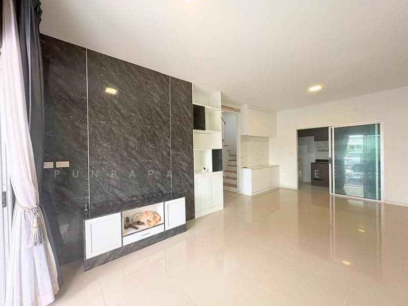 Pruksa Ville 105/1 Ramintra-Phayasuren, Bangkok, Bang Chun, Khlong Sam Wa, Bangkok, 3 Bedrooms, 120 sqm, Townhouse For Sale, by Punpapa Rassamee, 500518209 - DDproperty.com
