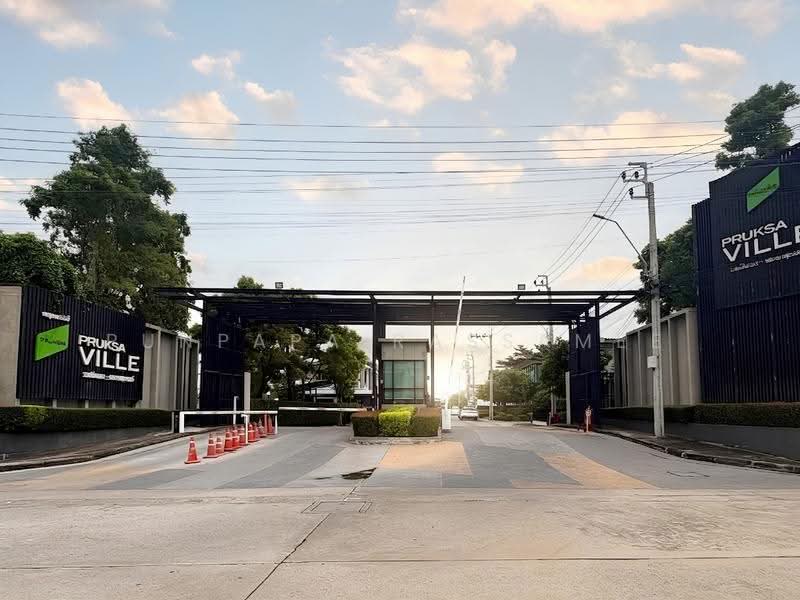 Pruksa Ville 105/1 Ramintra-Phayasuren, Bangkok, Bang Chun, Khlong Sam Wa, Bangkok, 3 Bedrooms, 120 sqm, Townhouse For Sale, by Punpapa Rassamee, 500518209 - DDproperty.com