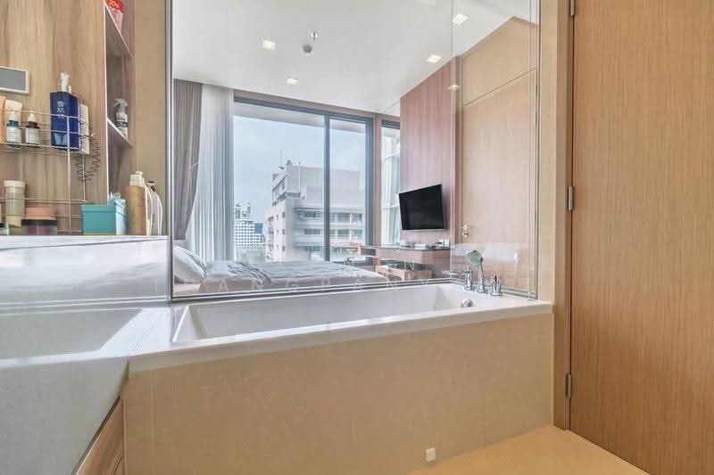 The Esse Asoke, Bangkok, 333 Soi Sukhumvit 21, Sukhumvit Road, Khlongtoei Nua, Watthana, Bangkok, 1 Bedroom, 47 sqm, Condo For Sale, by Kanin Thangpanyawa, 500518210 - DDproperty.com