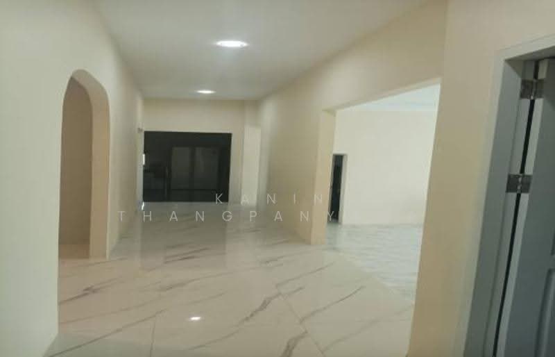 3-BR House, Bangkok, Lam Pla Tiew, Lat Krabang, Bangkok, 3 Bedrooms, 245 sqm, Single Detached House For Sale, by Kanin Thangpanyawa, 500518235 - DDproperty.com