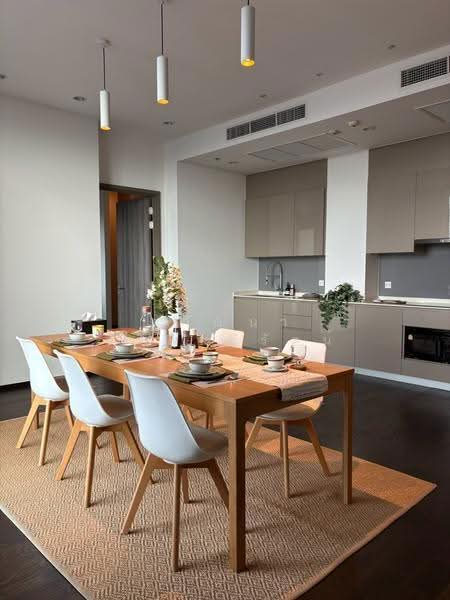 Whizdom Essence, Bangkok, 5 Piyabutr 1 Alley, Bang Chak, Phra Khanong, Bangkok, 3 Bedrooms, 202 sqm, Condo For Rent, by สุวัฒนา สิริอิทธิรัตน์, 500518352 - DDproperty.com