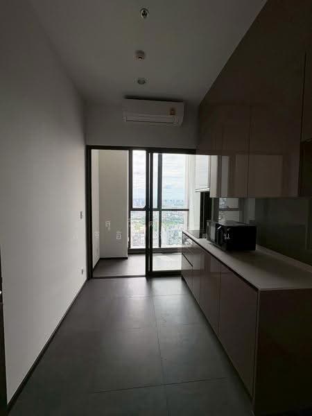Whizdom Essence, Bangkok, 5 Piyabutr 1 Alley, Bang Chak, Phra Khanong, Bangkok, 3 Bedrooms, 202 sqm, Condo For Rent, by สุวัฒนา สิริอิทธิรัตน์, 500518352 - DDproperty.com