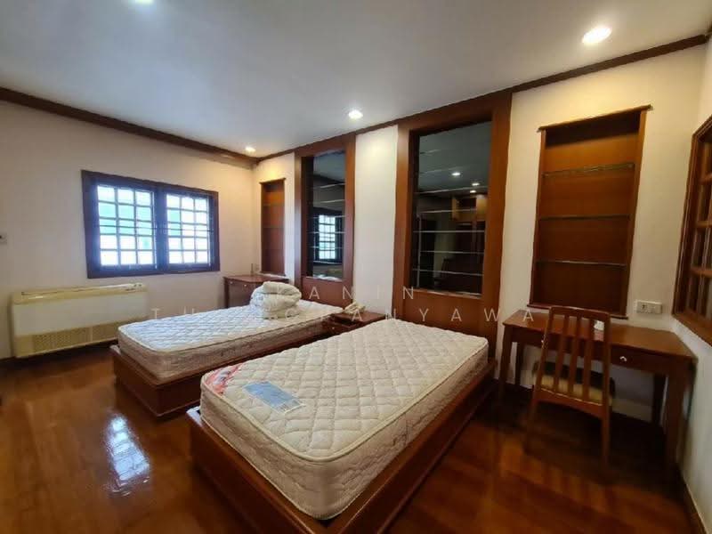 ทาวน์เฮ้าส์ 3-ห้องนอน, กรุงเทพ, อรุณอมรินทร์, บางกอกน้อย, กรุงเทพ, 280 ตร.ม., ทาวน์เฮ้าส์ ขาย, โดย Kanin Thangpanyawa, 500518376 - DDproperty.com