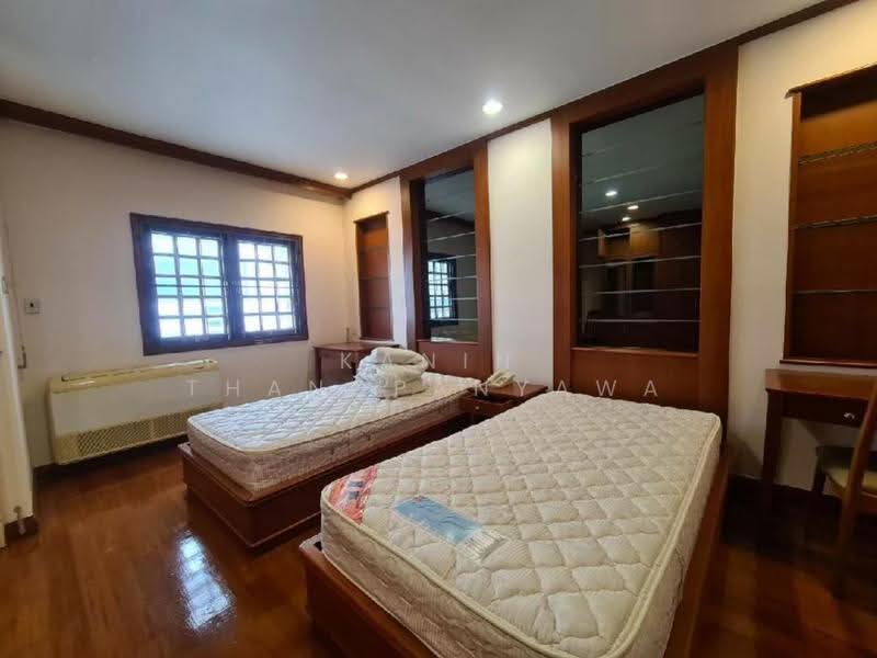 ทาวน์เฮ้าส์ 3-ห้องนอน, กรุงเทพ, อรุณอมรินทร์, บางกอกน้อย, กรุงเทพ, 280 ตร.ม., ทาวน์เฮ้าส์ ขาย, โดย Kanin Thangpanyawa, 500518376 - DDproperty.com