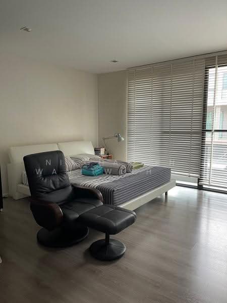 Baan Klang Muang Ratchayothin, Bangkok, 464 Phahonyothin Alley, Sena Nikhom, Chatuchak, Bangkok, 3 Bedrooms, 263 sqm, Townhouse For Sale, by Nitchakarn Wanitwichakornkit, 500518465 - DDproperty.com