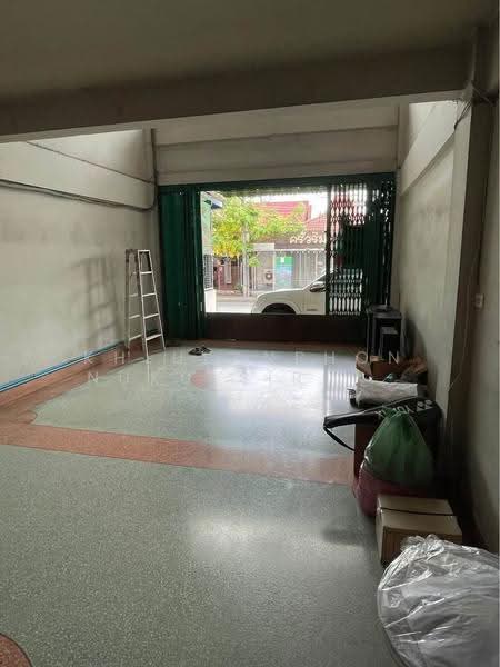 4-BR Townhouse, Bangkok, Bang Waek, Phasi Charoen, Bangkok, 4 Bedrooms, 304 sqm, Townhouse For Sale, by Khlueanphon Nukulsirisak, 500518478 - DDproperty.com