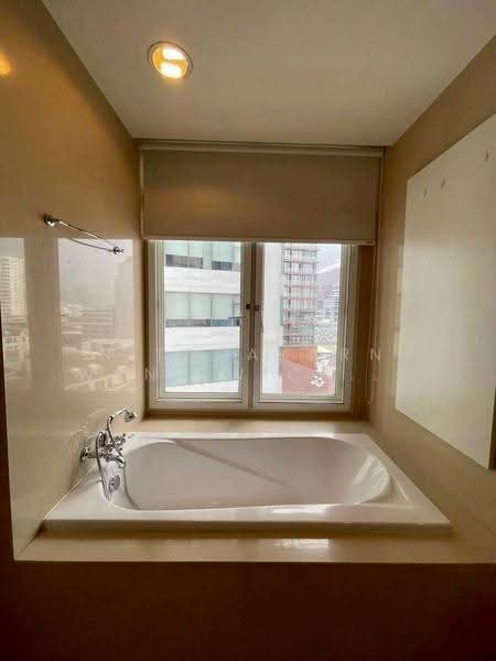 Hampton Thonglor 10, Bangkok, 324 Soi Thonglor 10, Sukhumvit Road, Khlong Tan Nua, Watthana, Bangkok, 4 Bedrooms, 232 sqm, Condo For Rent, by Nitchakarn Wanitwichakornkit, 500518482 - DDproperty.com