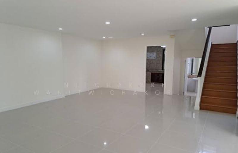 บ้าน 5-ห้องนอน, กรุงเทพ, ดอกไม้, ประเวศ, กรุงเทพ, 300 ตร.ม., บ้านเดี่ยว ให้เช่า, โดย Nitchakarn Wanitwichakornkit, 500518547 - DDproperty.com