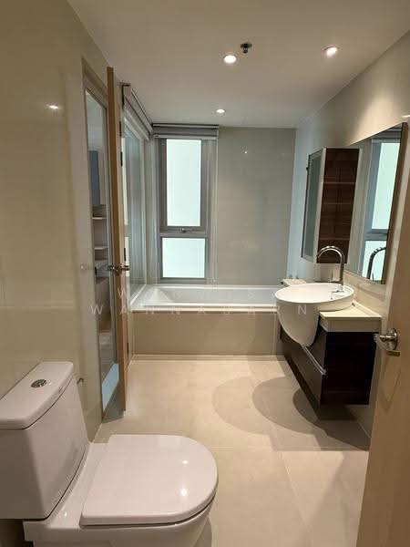Sky Walk Residences, Bangkok, 1599 Sukhumvit Road, Phra Kanong Nua, Watthana, Bangkok, 2 Bedrooms, 60 sqm, Condo For Rent, by Wanwisa Wannasarn, 500518570 - DDproperty.com