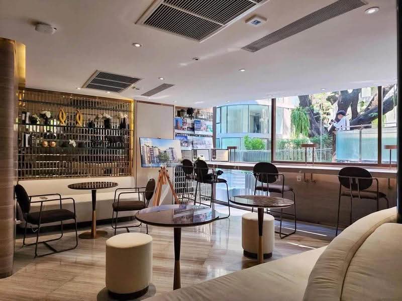 Fynn Asoke, Bangkok, 28 Sukhumvit 10 Alley, Khlong Toei, Bangkok, 2 Bedrooms, 42 sqm, Condo For Rent, by ทศวัฏฏ์ วิเศษสัมมาพันธ์, 500518598 - DDproperty.com