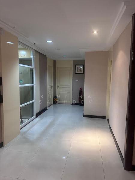 The Waterford Diamond Tower Sukhumvit, Bangkok, 758/18 Soi Sukhumvit 30/1, Sukhumvit Road, Khlong Toei, Bangkok, 3 Bedrooms, 147 sqm, Condo For Rent, by Sunitra Sachdev, 500518602 - DDproperty.com
