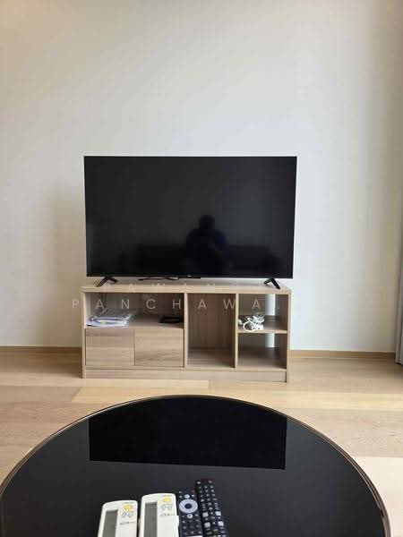 Anil Sathorn 12, Bangkok, 122 N Sathon Rd, Thung Maha Mek, Sathon, Bangkok, 1 Bedroom, 45 sqm, Condo For Rent, by Pawanrat Panchawanon, 500518651 - DDproperty.com