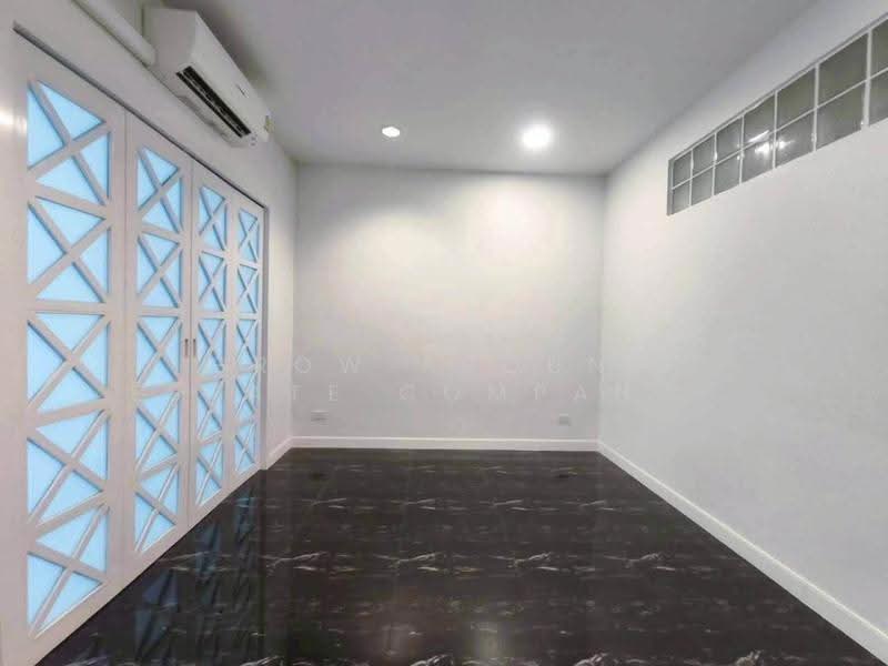 Baan Nonzee, Bangkok, 33 Chan Rd, Chong Nonsi, Yan Nawa, Bangkok, 2 Bedrooms, 90 sqm, Condo For Sale, by Grow Around Estate Company Limited, 500518664 - DDproperty.com