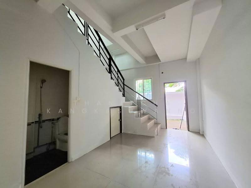 โครงการ สุวรรณภูมิทาวน์-ลาดกระบัง54, กรุงเทพ, ลาดกระบัง, กรุงเทพ, 192 ตร.ม., ตึกแถว-อาคารพาณิชย์ ให้เช่า, โดย Thanitcha Kangkasuwanno, 500518712 - DDproperty.com