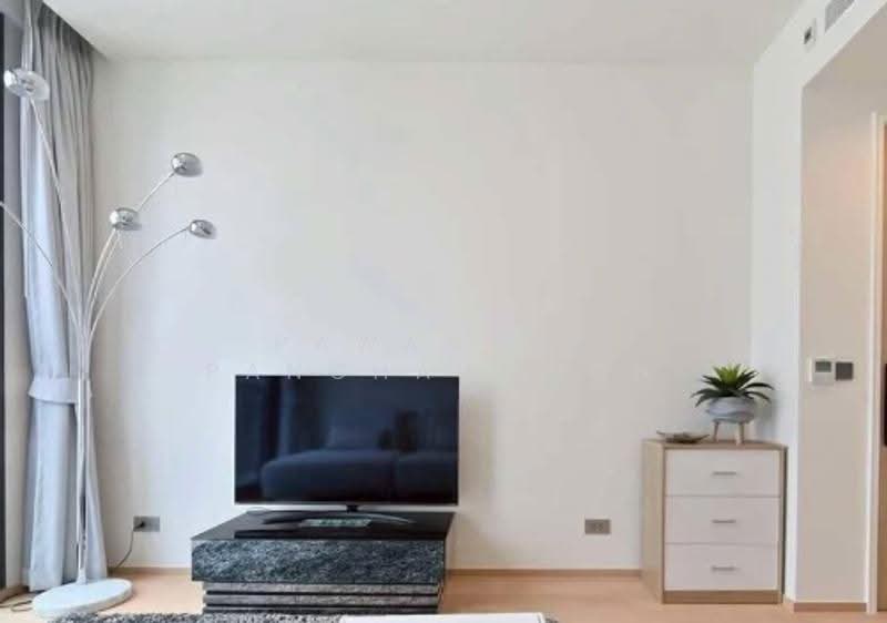 Anil Sathorn 12, Bangkok, 122 N Sathon Rd, Thung Maha Mek, Sathon, Bangkok, 1 Bedroom, 45 sqm, Condo For Rent, by Pawanrat Panchawanon, 500518761 - DDproperty.com