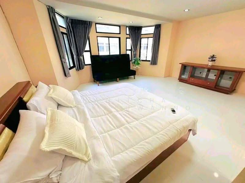 ทาวน์โฮม CHicha Castle สุขุมวิท31 เขตวัฒนา, Bangkok, Khlong Tan Nua, Watthana, Bangkok, 4 Bedrooms, 350 sqm, Townhouse For Rent, by Thanitcha Kangkasuwanno, 500518776 - DDproperty.com