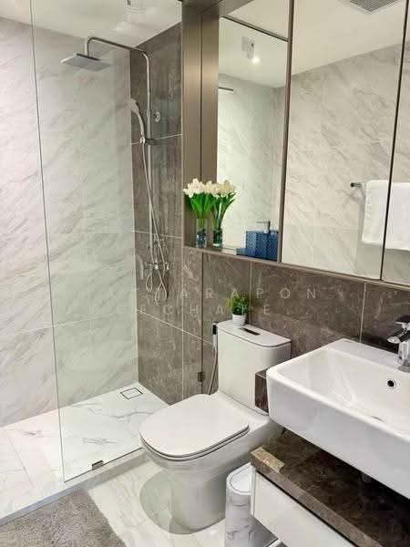 Fynn Asoke, Bangkok, 28 Sukhumvit 10 Alley, Khlong Toei, Bangkok, 2 Bedrooms, 62 sqm, Condo For Rent, by Pattarapon Preechalertpiriya, 500518779 - DDproperty.com