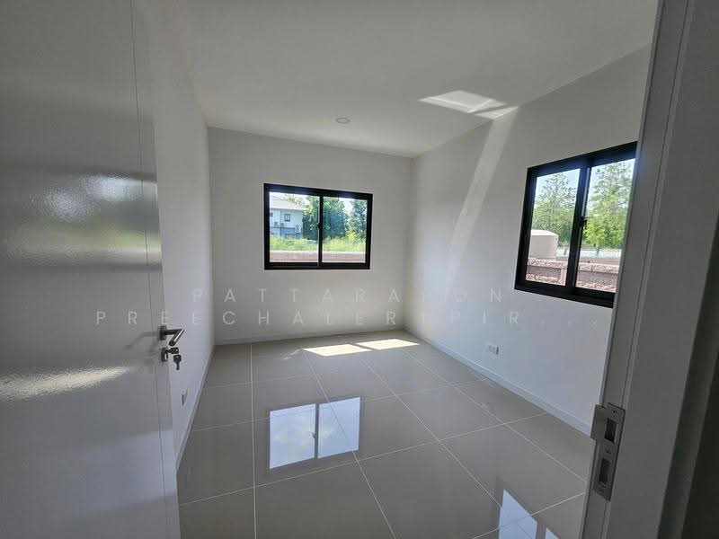 Passorn Romklao-Ramkhamhaeng, Bangkok, Romklao Soi 6/1, Min Buri, Bangkok, 4 Bedrooms, 197 sqm, Single Detached House For Sale, by Pattarapon Preechalertpiriya, 500518813 - DDproperty.com