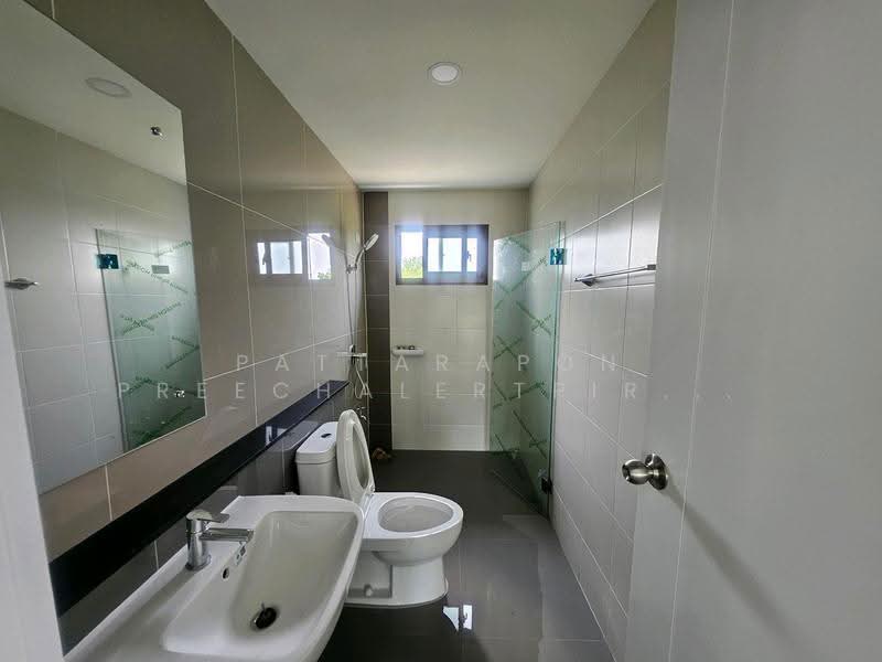 Passorn Romklao-Ramkhamhaeng, Bangkok, Romklao Soi 6/1, Min Buri, Bangkok, 4 Bedrooms, 197 sqm, Single Detached House For Sale, by Pattarapon Preechalertpiriya, 500518813 - DDproperty.com