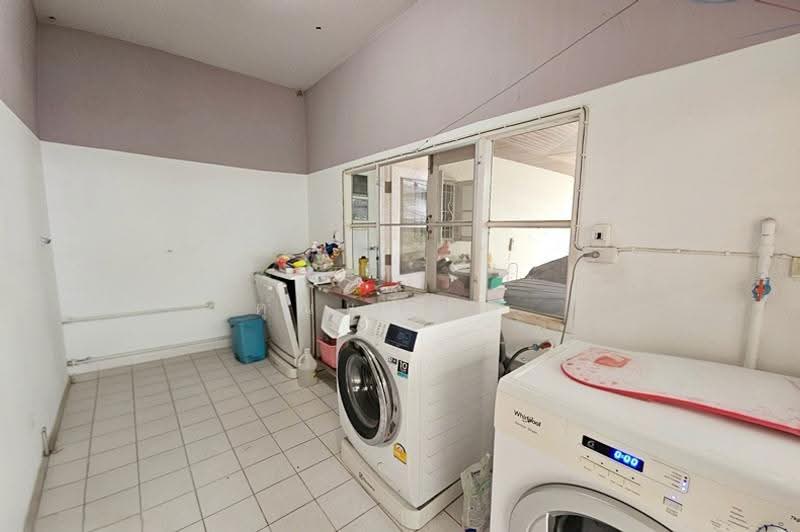 ขายบ้านเดี่ยว 2 ชั้น 418 ตร.ว. กำแพงเพชร 6 หลักสี่–แจ้งวัฒนะ ใกล้สนามบินดอนเมือง, กรุงเทพ, ถนนกำแพงเพชร 6, ทุ่งสองห้อง, หลักสี่, กรุงเทพ, 420 ตร.ม., บ้านเดี่ยว ขาย, โดย คุณแพรว, 500518826 - DDproperty.com