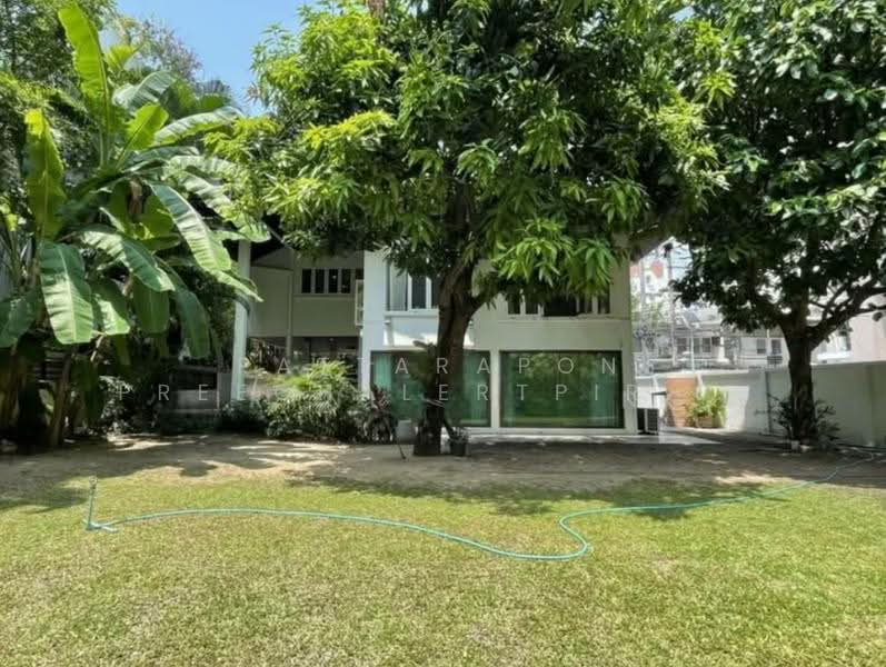 2-BR House, Bangkok, Lumphini, Pathum Wan, Bangkok, 2 Bedrooms, 250 sqm, Single Detached House For Rent, by Pattarapon Preechalertpiriya, 500518841 - DDproperty.com