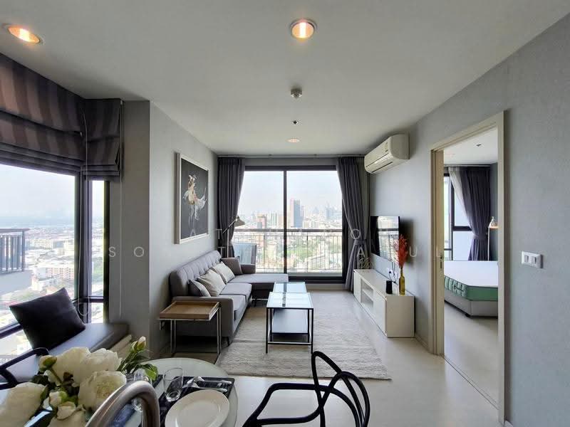 Rhythm Sukhumvit 42, Bangkok, Soi Sukhumvit 42, Sukhumvit Road, Phra Kanong, Khlong Toei, Bangkok, 1 Bedroom, 45 sqm, Condo For Rent, by Ratchanon Songthammakul, 500518851 - DDproperty.com