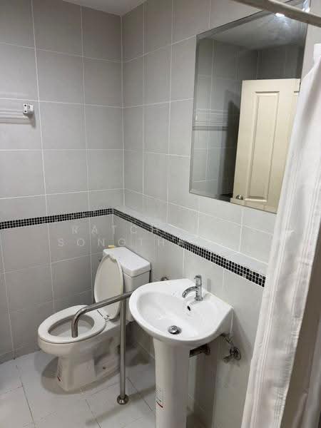 Baan Klang Muang S-Sense Onnuch-Wongwan, Bangkok, Lat Krabang Road, Lat Krabang, Bangkok, 3 Bedrooms, 128 sqm, Townhouse For Sale, by Ratchanon Songthammakul, 500518855 - DDproperty.com