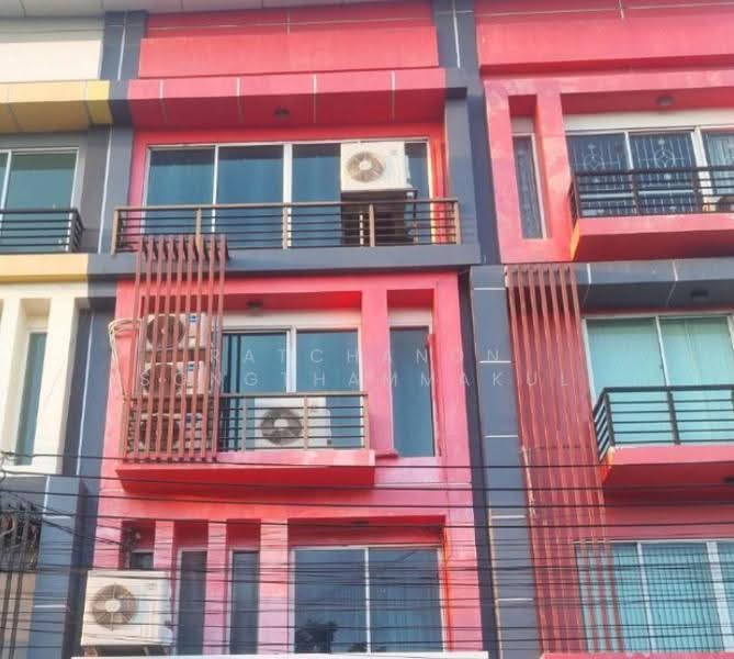 RK Home Park 2 Rama 9 - Wongwaen, Bangkok, 51 Patthana Chonabot 3 Rd, Khlong Song Ton Nun, Lat Krabang, Bangkok, 4 Bedrooms, 210 sqm, Townhouse For Rent, by Ratchanon Songthammakul, 500518870 - DDproperty.com