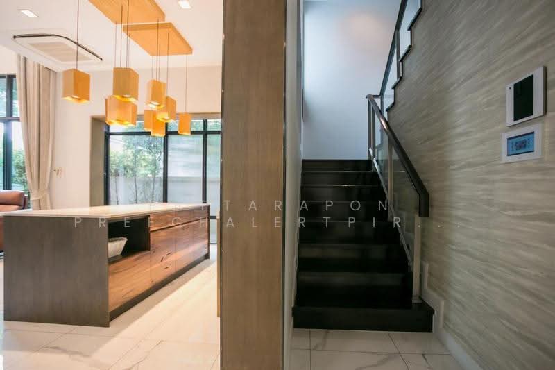 The Gentry Ekamai-Ladprao, Bangkok, 90 Soi Ladprao 94, Phlapphla, Wang Thonglang, Bangkok, 3 Bedrooms, 380 sqm, Single Detached House For Rent, by Pattarapon Preechalertpiriya, 500518876 - DDproperty.com