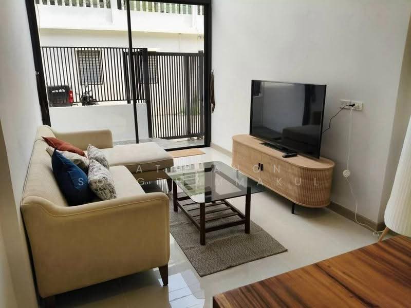 3-BR Townhouse, Bangkok, Khlong Tan Nua, Watthana, Bangkok, 3 Bedrooms, 200 sqm, Townhouse For Rent, by Ratchanon Songthammakul, 500518905 - DDproperty.com