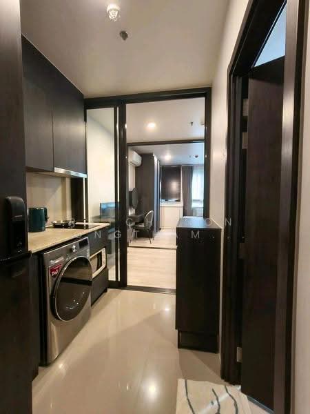 XT Huaikhwang, Bangkok, 244 Ratchadaphisek Road, Huai Khwang, Bangkok, 1 Bedroom, 30 sqm, Condo For Rent, by Ratchanon Songthammakul, 500518922 - DDproperty.com