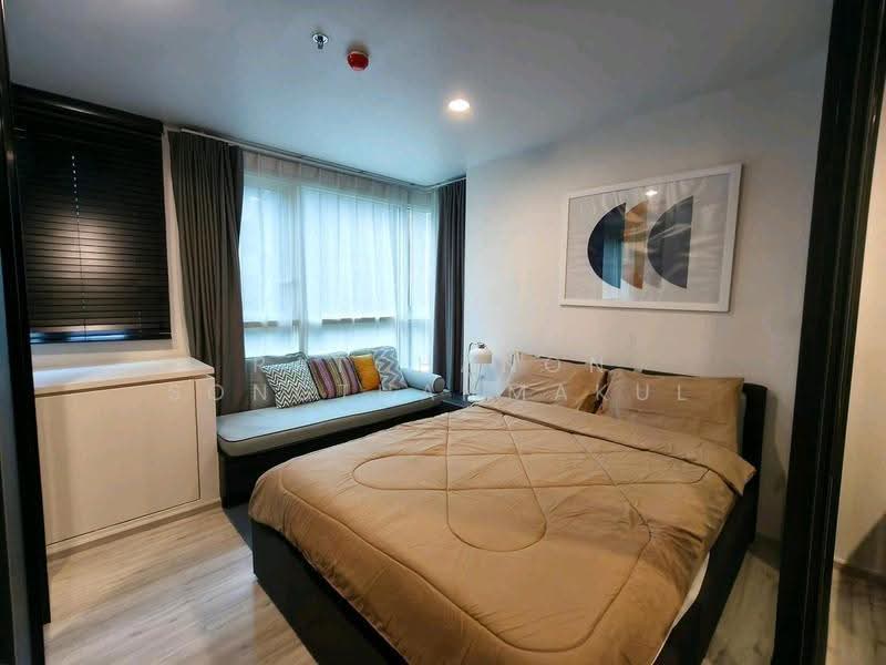 XT Huaikhwang, Bangkok, 244 Ratchadaphisek Road, Huai Khwang, Bangkok, 1 Bedroom, 30 sqm, Condo For Rent, by Ratchanon Songthammakul, 500518922 - DDproperty.com