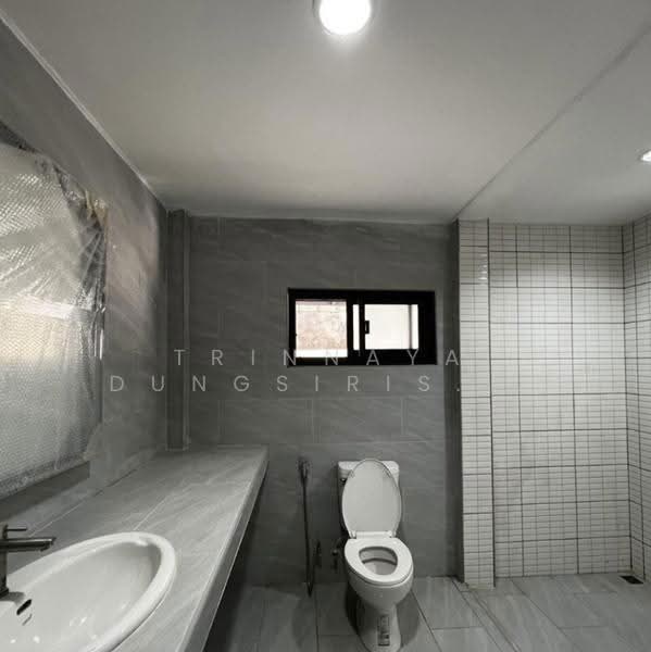 บ้าน 5-ห้องนอน, กรุงเทพ, พลับพลา, วังทองหลาง, กรุงเทพ, 400 ตร.ม., บ้านเดี่ยว ขาย, โดย Trinnaya Dungsirisangthong, 500518954 - DDproperty.com
