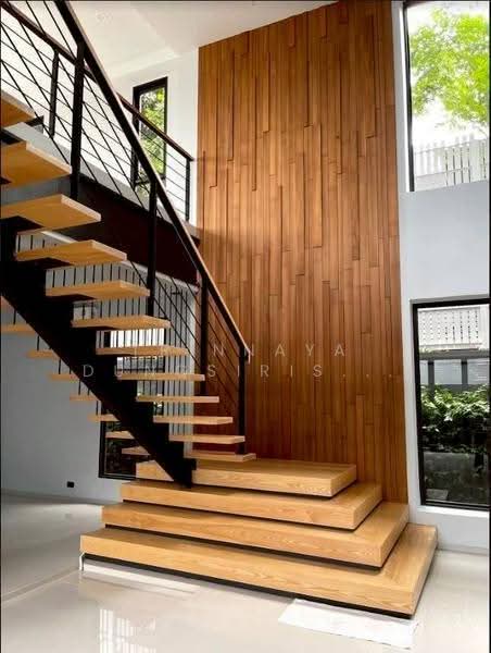 5-BR Villa, Bangkok, Phra Kanong Nua, Watthana, Bangkok, 5 Bedrooms, 700 sqm, Villa For Rent, by Trinnaya Dungsirisangthong, 500518964 - DDproperty.com