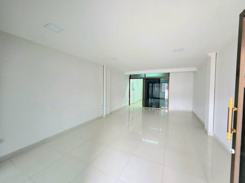 หงส์ประยูร, Nonthaburi, บางกรวย-ไทรน้อย, Bang Rak Pattana, Bang Bua Thong, Nonthaburi, , 200 sqm, Shophouse For Sale, by Siriwan Udomvachaphun, 500518980 - DDproperty.com