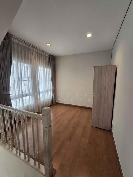 Baan Klang Muang Swiss Town Kaset-Nawamin, Bangkok, Soi Moobaan Klang Mueng, Chorake Bua, Lat Phrao, Bangkok, 3 Bedrooms, 205 sqm, Townhouse For Sale, by Thachaya Buanong, 500519041 - DDproperty.com