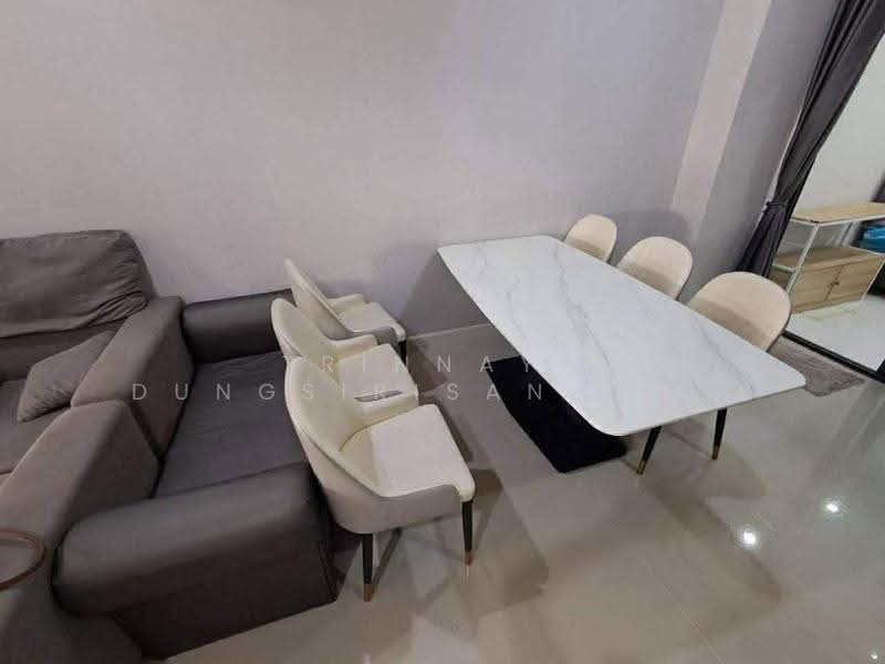 Baan Klang Muang Ladprao 101 Station, Bangkok, Soi Ladprao 101 Yeak 42, Khlong Chan, Bang Kapi, Bangkok, 4 Bedrooms, 325 sqm, Townhouse For Rent, by Trinnaya Dungsirisangthong, 500519052 - DDproperty.com