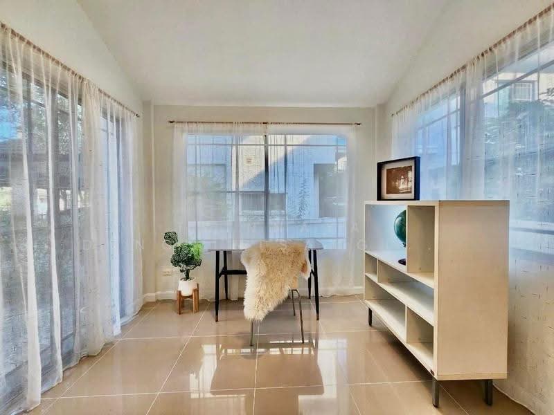 Manthana Onnut-Wongwan 2, Bangkok, Sukhaphiban 2 Road, Prawet, Bangkok, 3 Bedrooms, 215 sqm, Single Detached House For Rent, by Trinnaya Dungsirisangthong, 500519068 - DDproperty.com