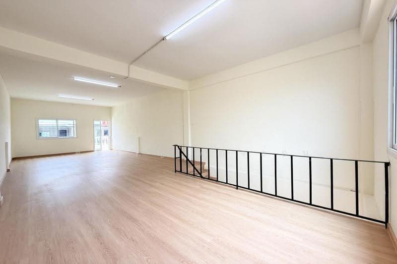 ทาวน์โฮม กำนันแม้น 28/1, Bangkok, Bangkhuntien, Chom Thong, Bangkok, 2 Bedrooms, 132 sqm, Townhouse For Sale, by ศิริเพ็ญ ทองอ่อน, 500519085 - DDproperty.com